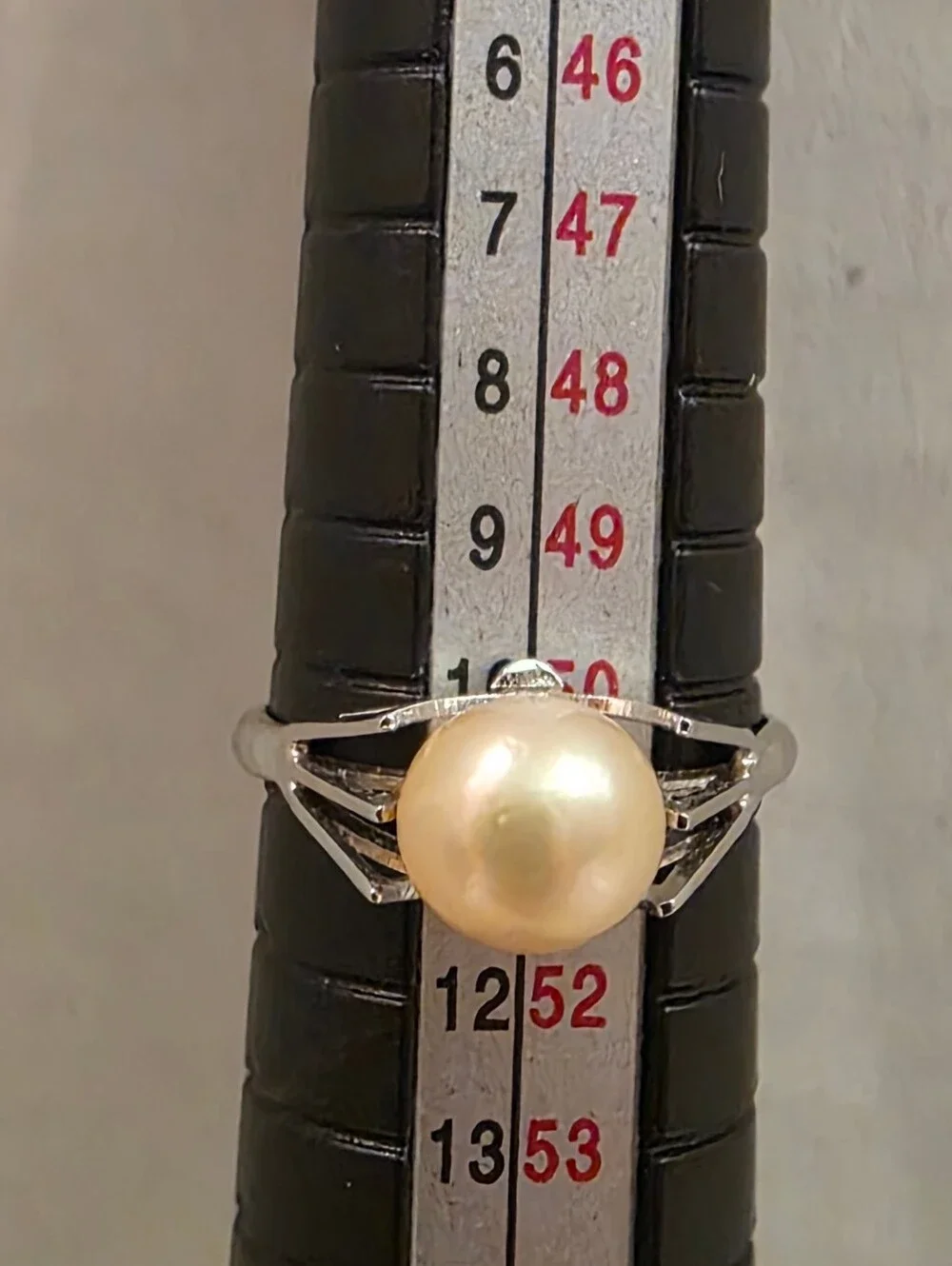Sterling Silver Rhodium Plated Open Triangle Fresh Water Pearl Sz 5.5